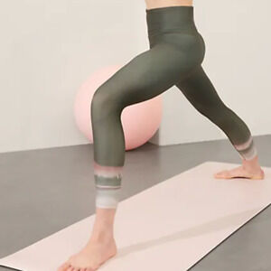 ATHLETA NWT $89 Ultra High Rise Elation 7/8 Tight Green & Pink Leggings – Large